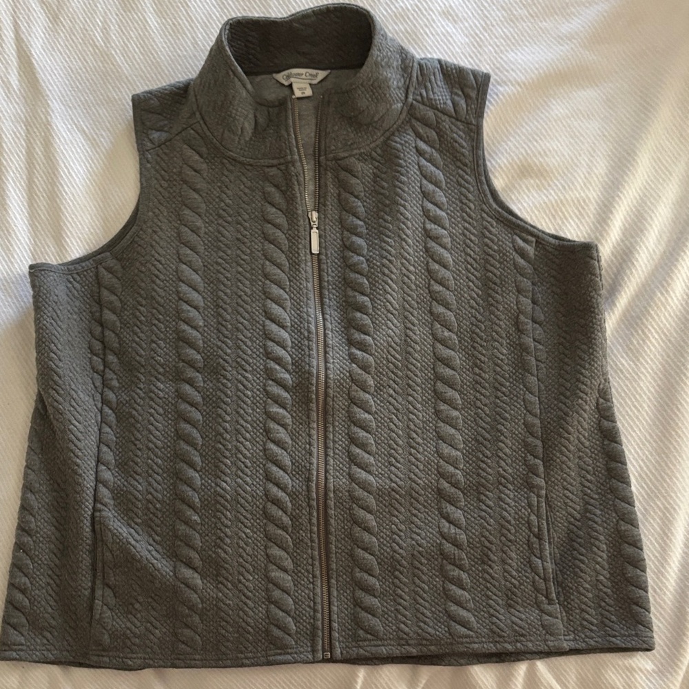 Gray Quilted Zip-Up Vest